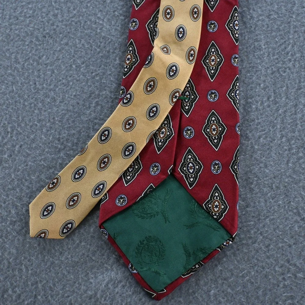 Tommy Hilfiger Mens Vintage 90s‎ Geometric Medallion Silk Necktie OS Red Gold